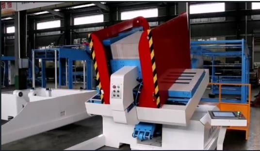 به طور کارآمد چرخاندن پالت با خودکار Stacker Pile Turner ماشین تراز و پاک کردن گرد و غبار